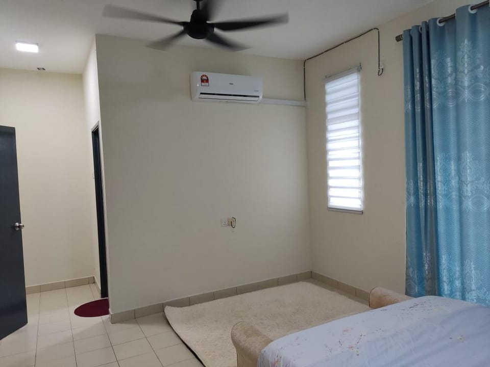 HOMESTAY IMAN UMI Vacation rental in Perak