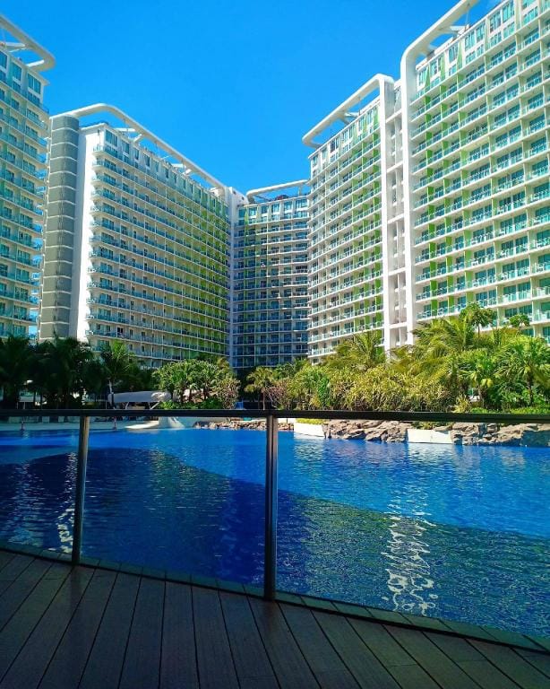 Azure Boracay 706 1BR CozyRoom w/ PoolView&Balcony Apartment in Paranaque