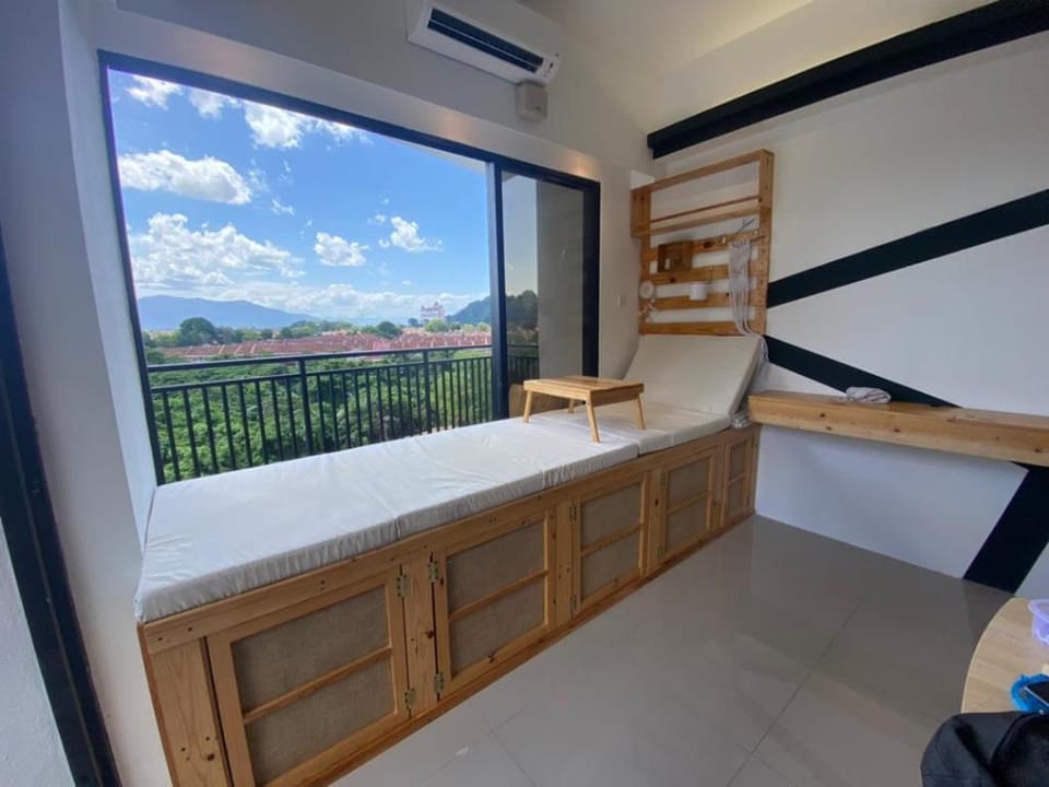 EdenStay @ The Cove Hillside Residential- 9 pax  Apartment in Ipoh