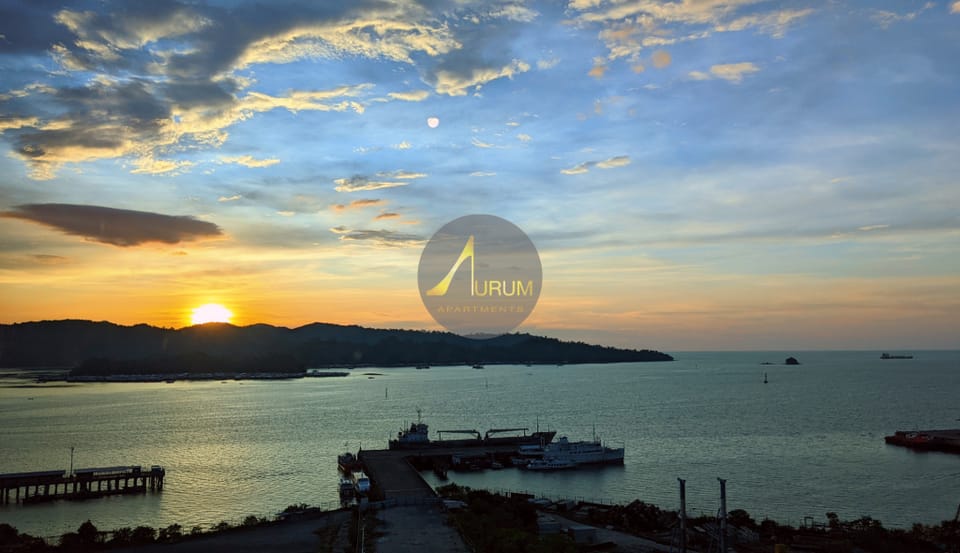 Ocean sunset view 2 bedroom suite @ Jesselton Quay Apartment in Kota Kinabalu