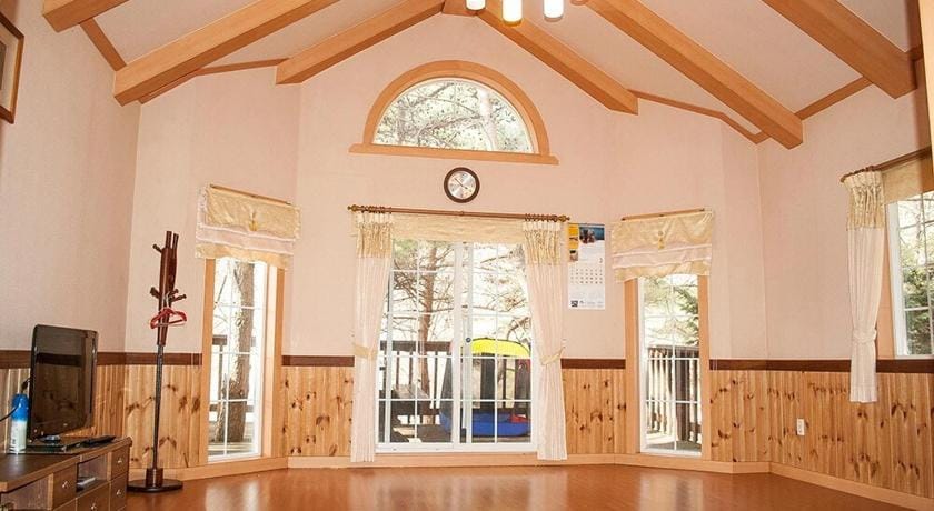 Gaeisan Jakeun Saejae Pension Bed and Breakfast in South Korea