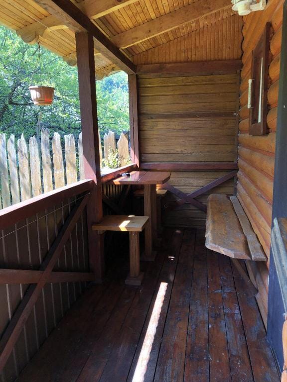 Wooden cottage - Dalibok Vacation rental in Ukraine