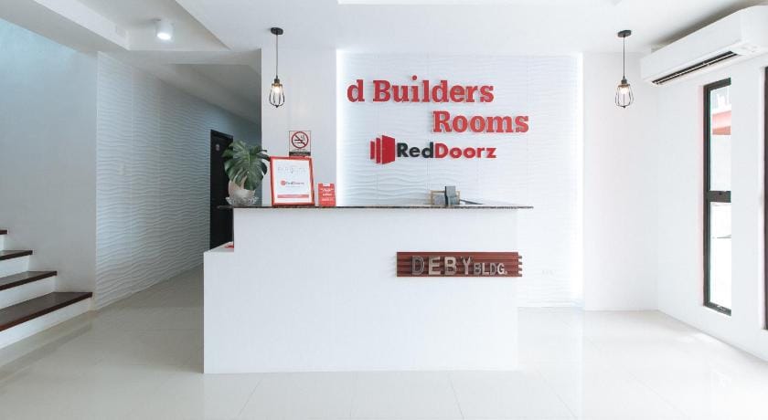 RedDoorz Plus @ d'Builders Poblacion - BGC Hotel in Taguig