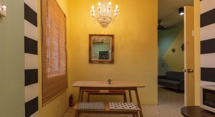 Mac Inn 94 Bed and Breakfast in George Town