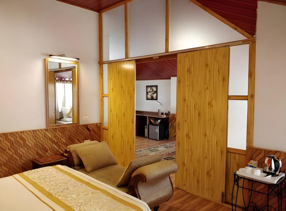Hotel Natraj (Pure Veg) Hotel in Manali