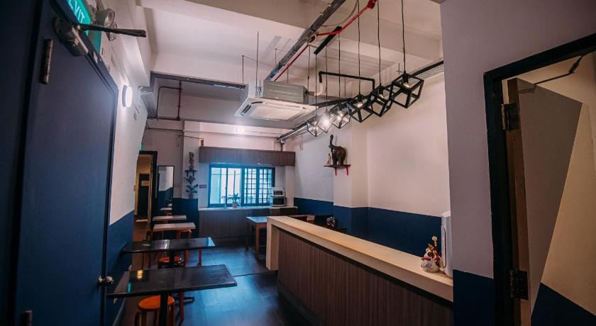 Bluewaters Pods 38 Hongkong St Hostel in Singapore