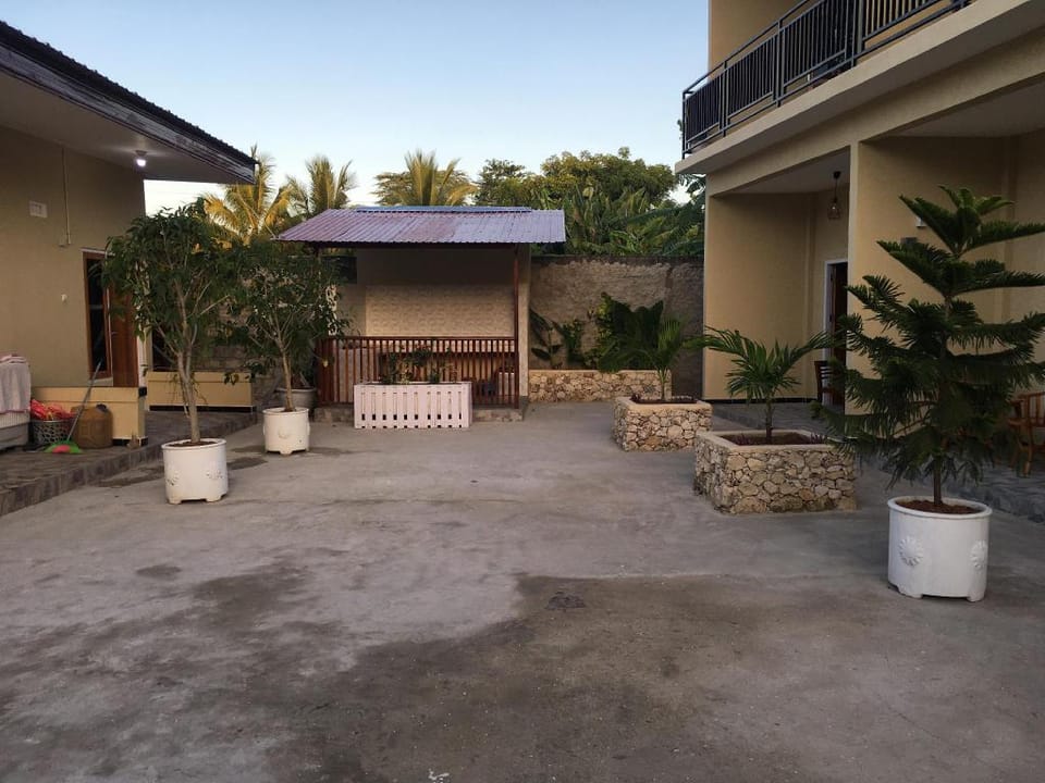 LOPE Homestay Bed and Breakfast in Indonesia