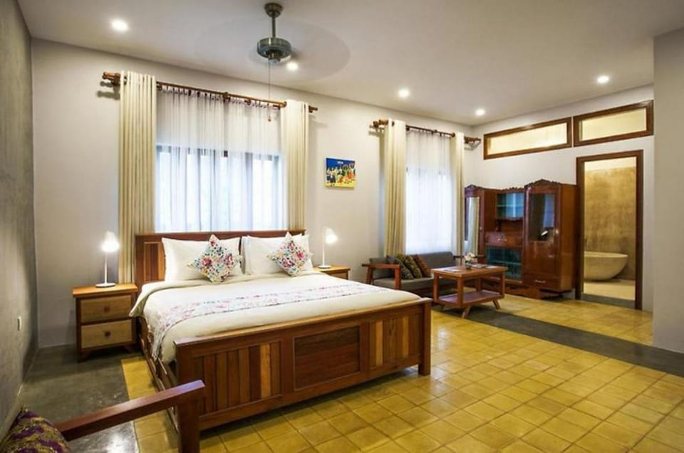 Luxury  Siem Reap Private Pool Villa By La San Villa in Krong Siem Reap