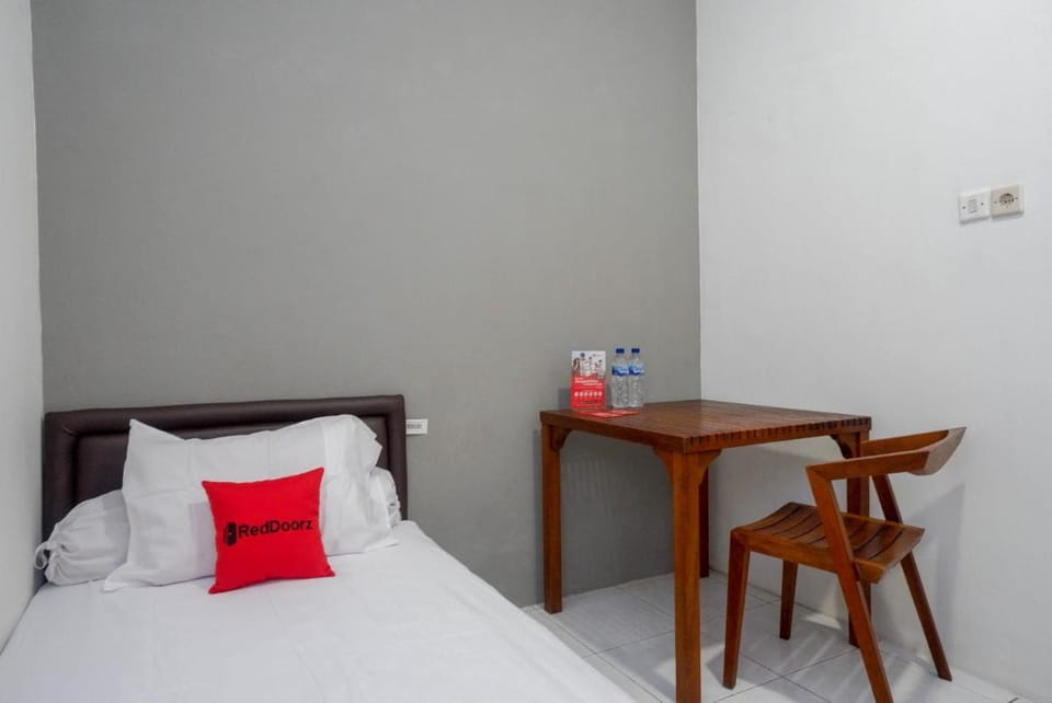 KoolKost Syariah near Universitas PGRI Semarang - Minimun Stay 6 Nights Hotel in Indonesia