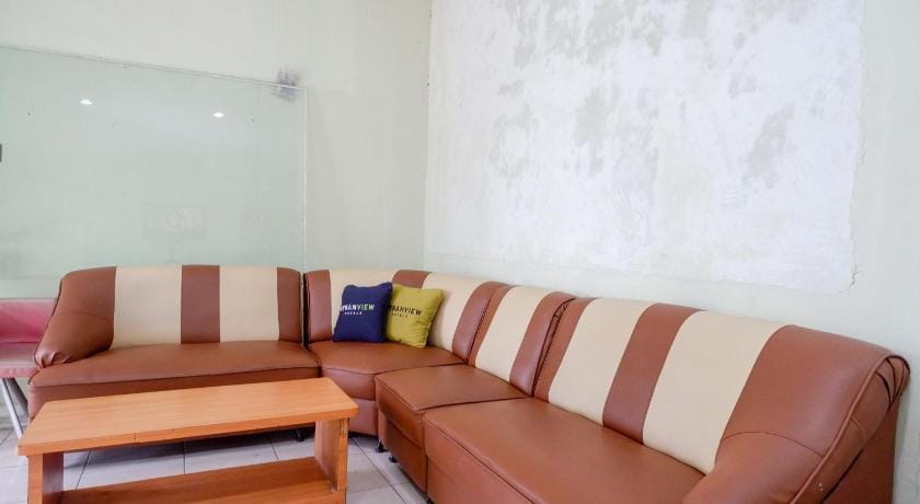 Urbanview Hotel Platinum Parepare Hotel in Indonesia