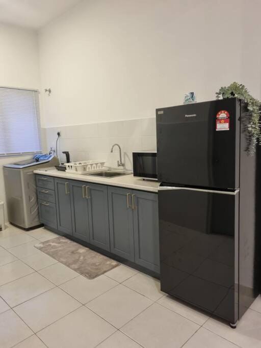 Modern 4BR Double Storey @ Setia Alam Vacation rental in Selangor, Malaysia