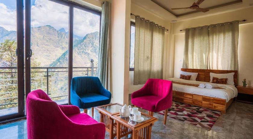 Aaryam Resort Auli Hotel in Uttarakhand