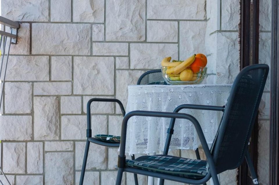 Sea View Retreat With 170Mbps WiFi And Sunny Balcony Apartment in Rijeka