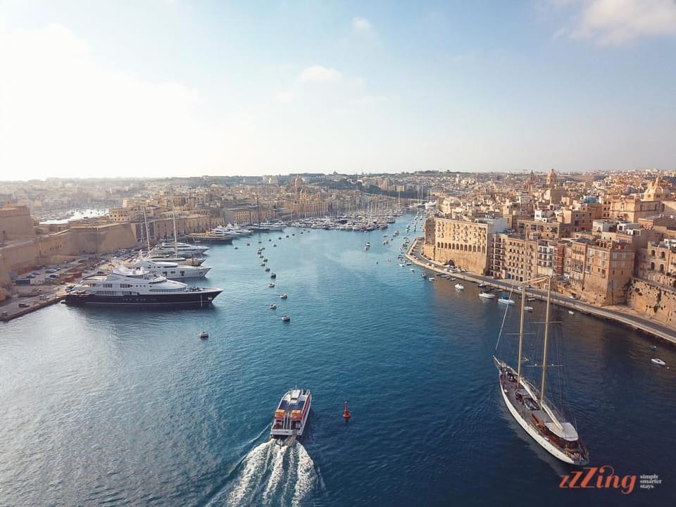 Stunning Holiday Home with Gorgeous Harbour Views Apartment in Malta