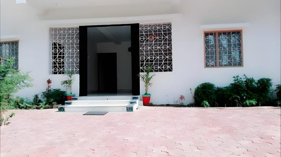 Nilam Guest House Bed and Breakfast in India