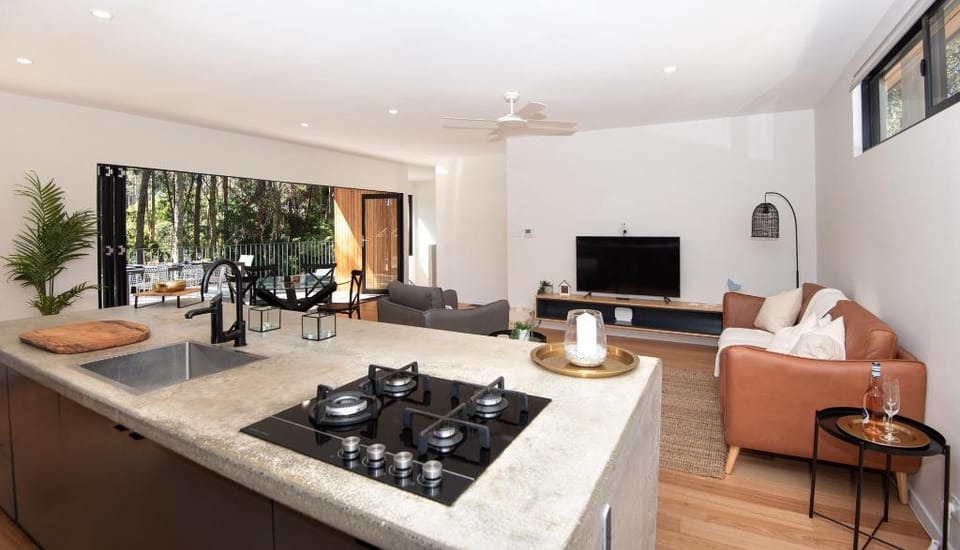 Daydream Cottage – Beachside Luxury in Lilli Pilli Vacation rental in Malua Bay