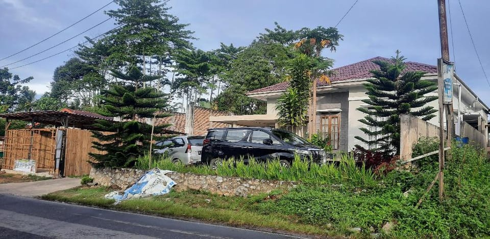 AL ISYANIA Creative Homestay (Syariah) Vacation rental in West Sumatra, Indonesia