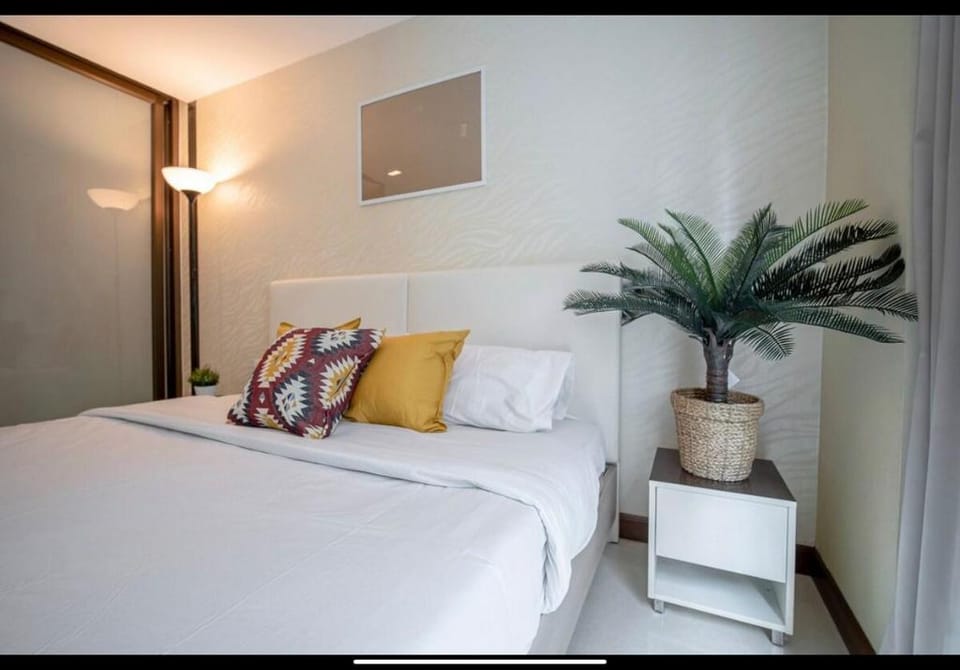 BTS Nana★Tourist HiLight★Lively Sukhumvit rd★Malls Vacation rental in Bangkok