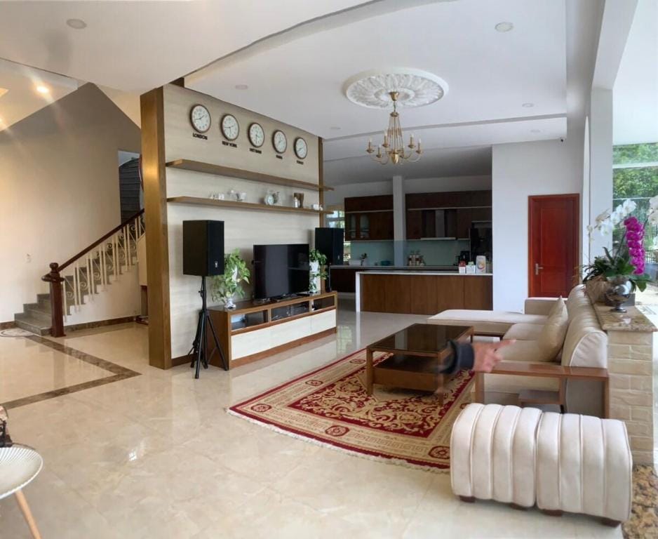VVIP 7 bedrooms villa -  Tuyen Lam Lake view Villa in Dalat