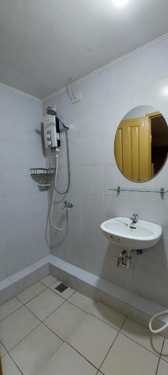 One Spatial Condominium w/ unlimited wifi Vacation rental in Pasig