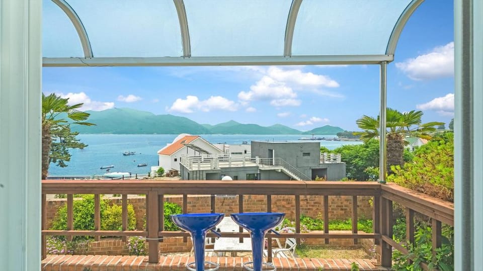 Namhae Arabyeoldom Pension Bed and Breakfast in South Korea