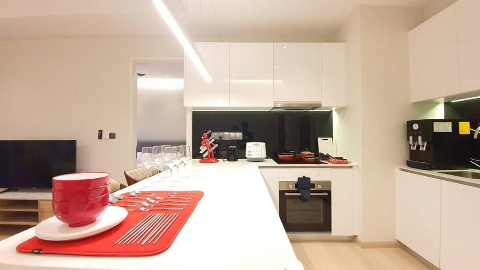 FIVE STAR SUITE  1min to KLCC PARKING WIFI NETFLIX Vacation rental in Federal Territory of Kuala Lumpur