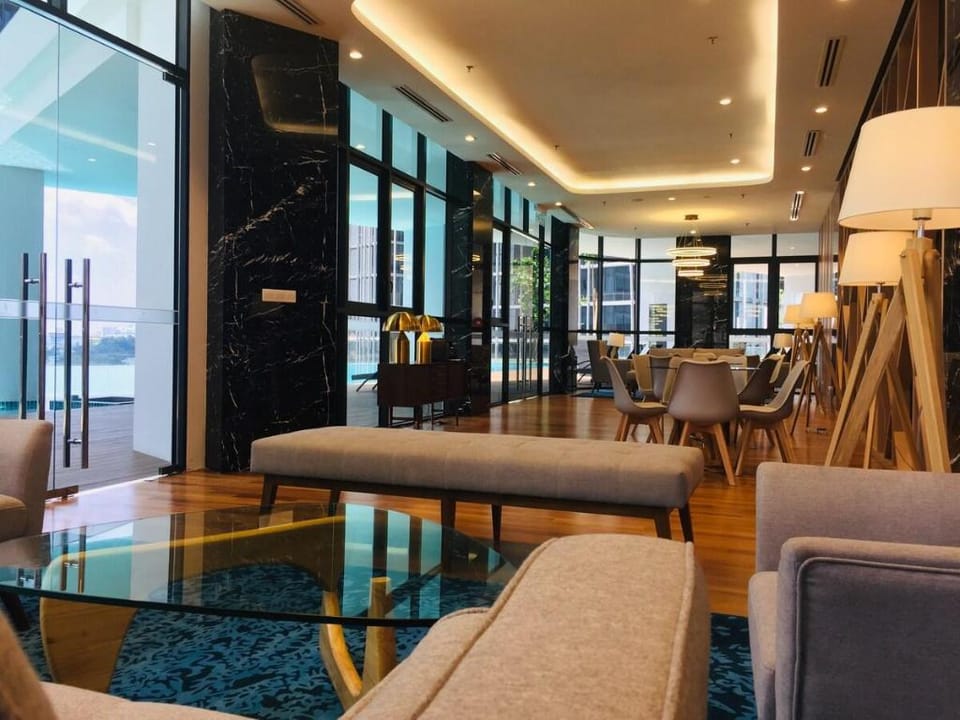 Luxury Apartment 2 Privatelift, 100mLRT, Midvalley Vacation rental in Federal Territory of Kuala Lumpur