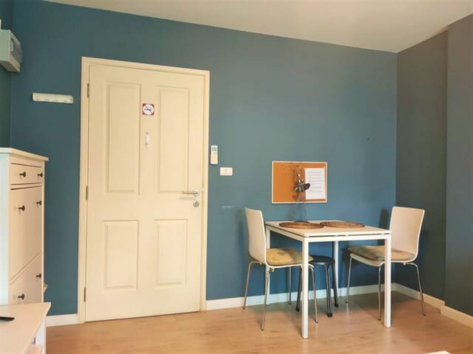 P293A1 Beautiful Hua Hin Condo 400m to Beach  Apartment in Nong Kae