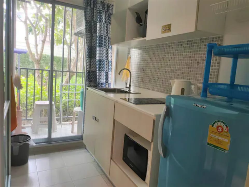 P293A1 Beautiful Hua Hin Condo 400m to Beach  Apartment in Nong Kae