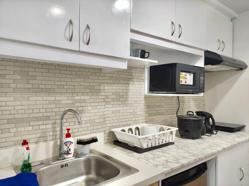 StayPlus Tagaytay Modern Classic Suite w/ Netflix Apartment in Tagaytay
