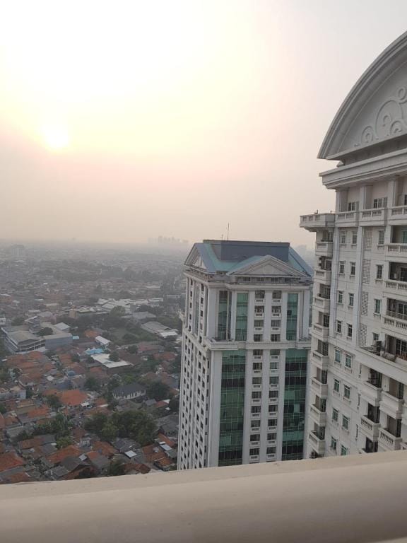 lovely 1 bedroom apartment the bellezza permata Apartment in South Jakarta City