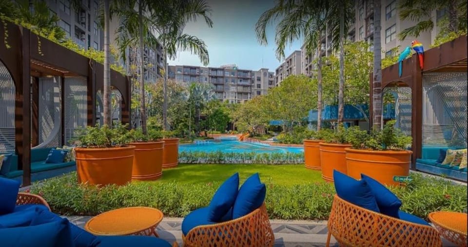 LA Beachfront Relaxation HuaHin by RT258 Apartment in Nong Kae