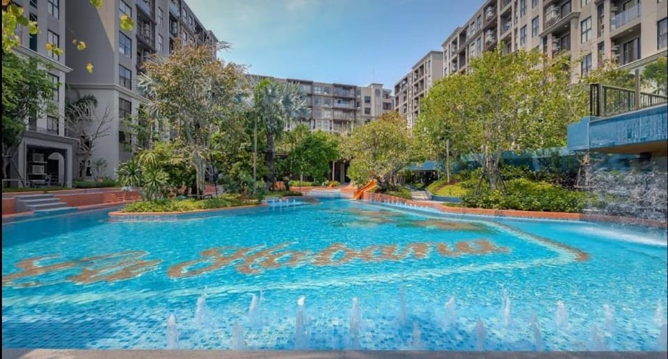 LA Beachfront Relaxation HuaHin by RT258 Apartment in Nong Kae