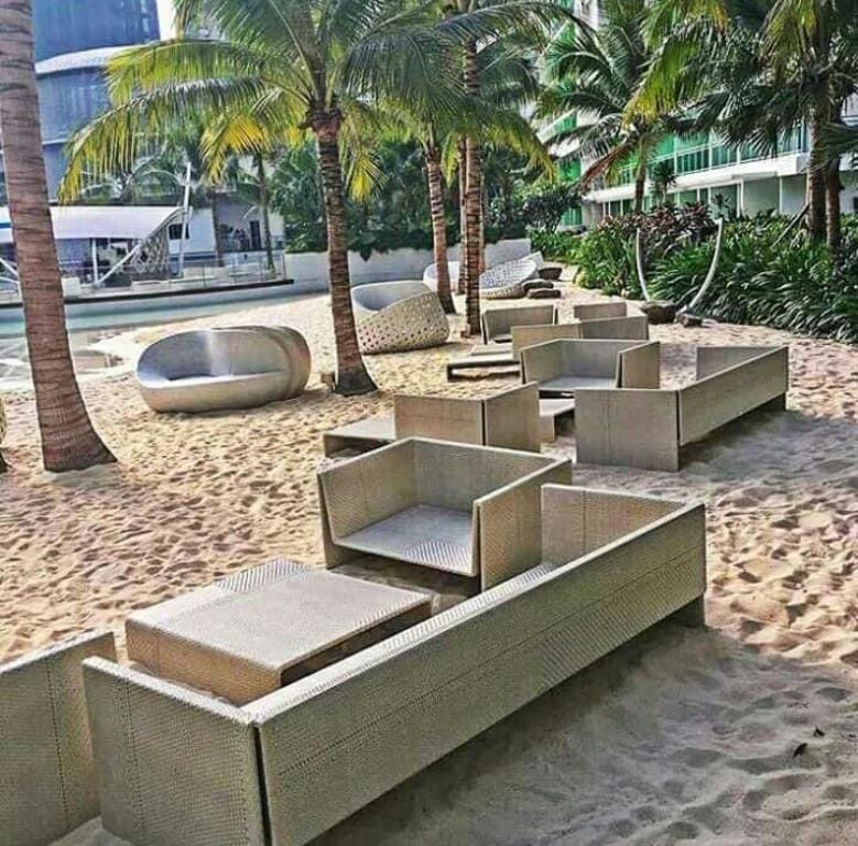 Cozy 1 bedroom with balcony and access to pool. Apartment in Pasay
