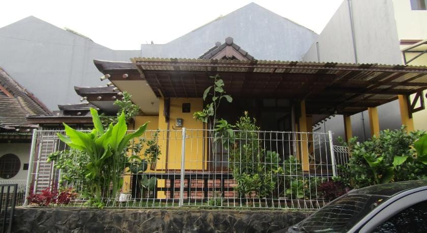 Villa HZ  Vacation rental in West Java