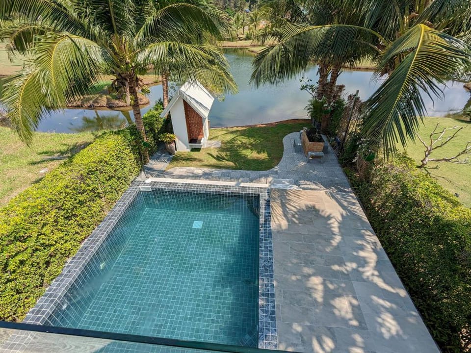 Blue Cove Pool Villa - by KohChangVillas Villa in Ko Chang