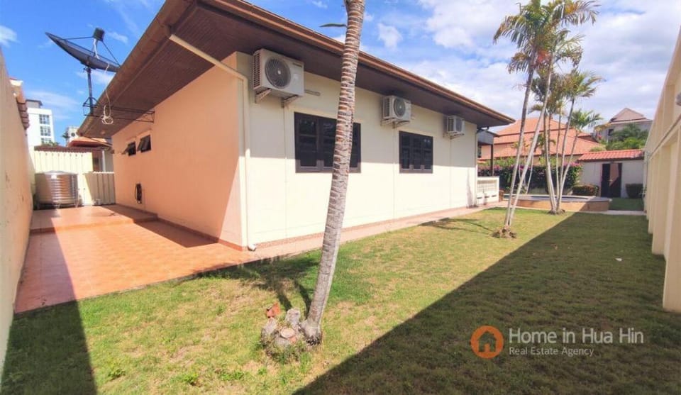 Hua Hin City Centre 3 Bedrooms Private Pool Soi 94 Villa in Hua Hin District