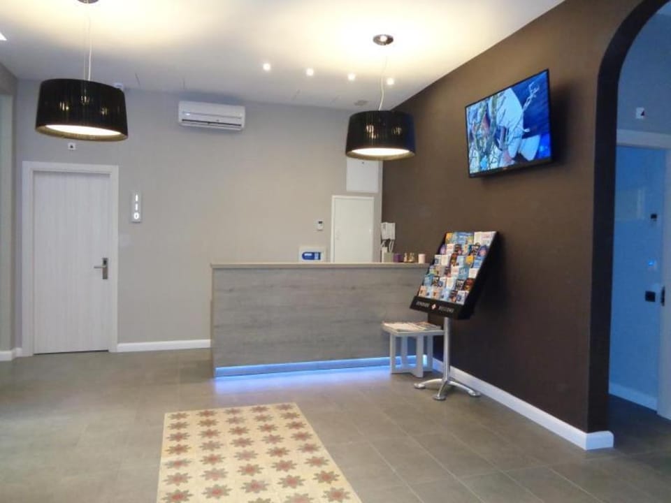 Hostal Plaza Goya BCN Hotel in Barcelona