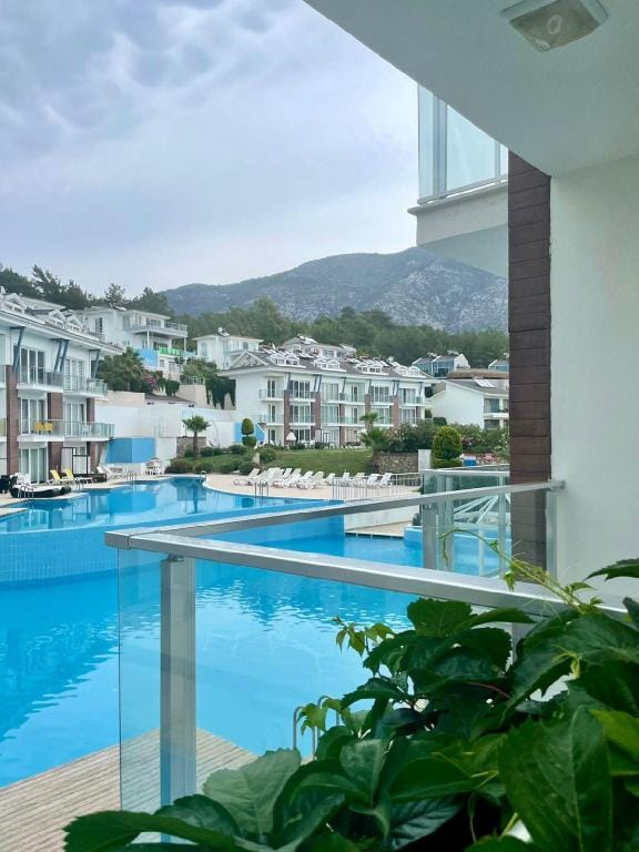 Lovely 2-bedroom rental unit with pool Vacation rental in Ölüdeniz