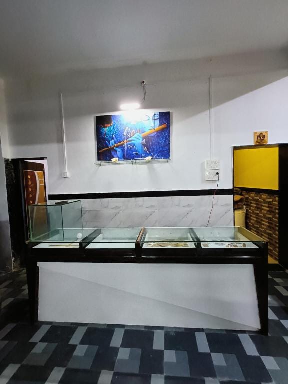Shanirath Lodging and Wholesale Hotel in Maharashtra