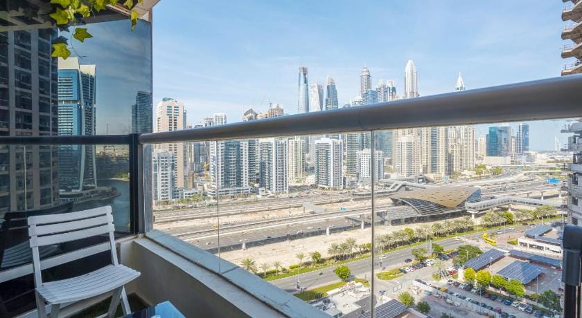 AWP 1501 Apartment in Dubai
