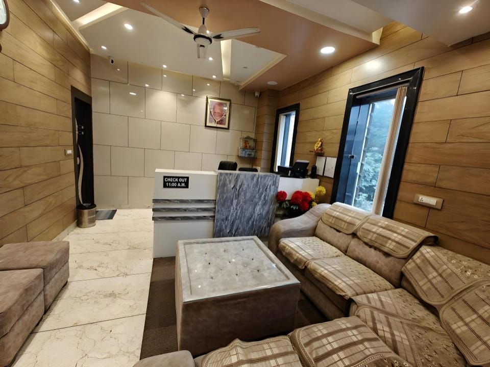 Hotel Om Shivay Hotel in Uttar Pradesh