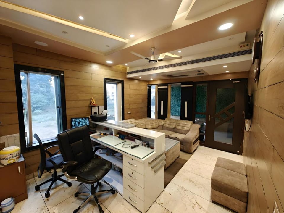 Hotel Om Shivay Hotel in Uttar Pradesh