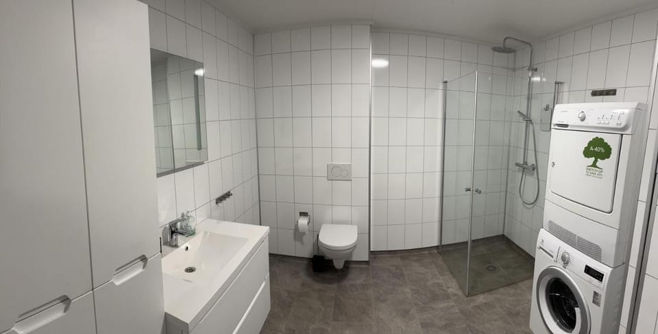 Lofoten Overnatting - Leknes Hostel in Lofoten