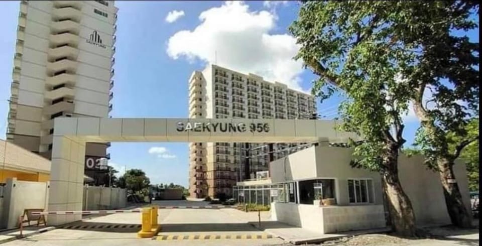 Holiday Haven near Mactan International Airport Apartment in Lapu-Lapu City
