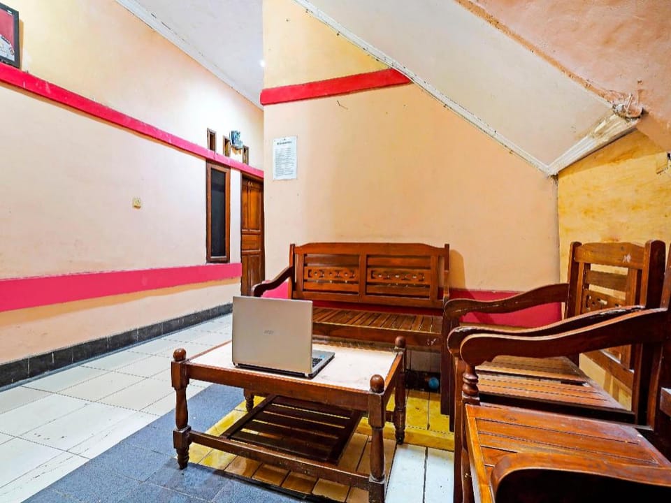 Hotel O Rumah Bundo Syariah Hotel in Bandung
