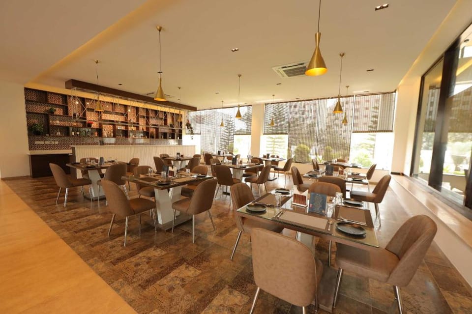 VRR HOTEL'S AND CONVENTION CENTRE, BENGALURU Resort in Bengaluru