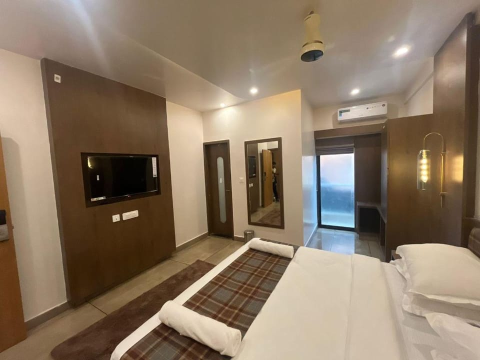 Roseal Beach Front Hotel in Calangute