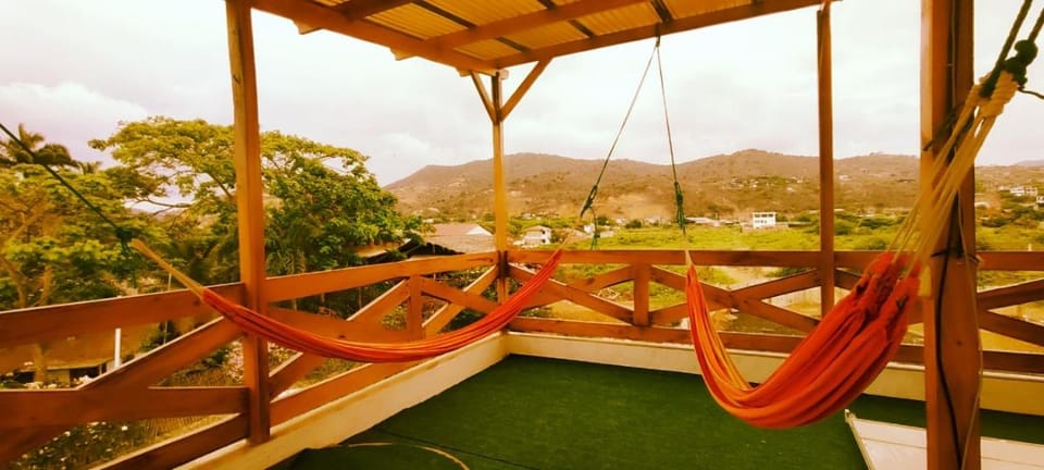 Café Madame Bed and Breakfast in Puerto Lopez