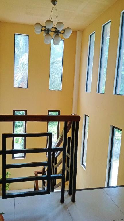 SPACIOUS HOUSE INSIDE A FOREST-LIKE AREA IN MATINA Vacation rental in Davao City